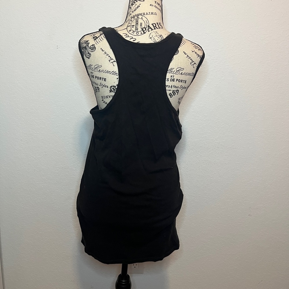 No Boundaries black tank with hot pink skull. Size XXL. - Picture 2 of 3